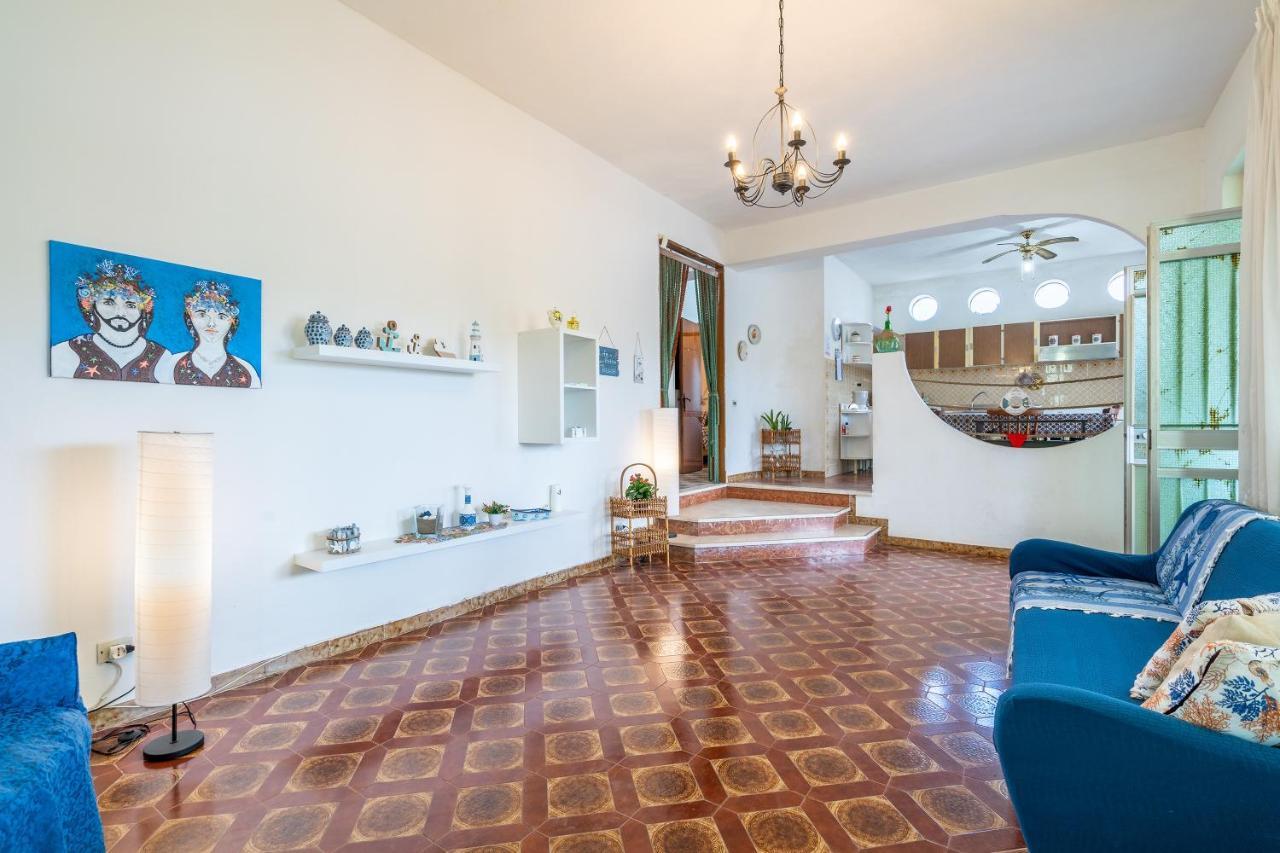 Villa Azzurra Agnone Bagni Kültér fotó