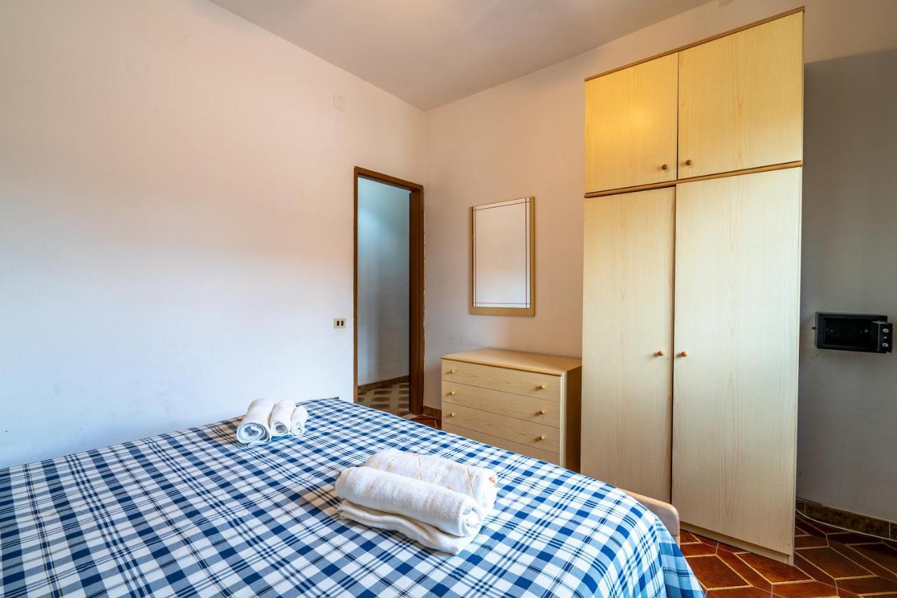 Villa Azzurra Agnone Bagni Kültér fotó