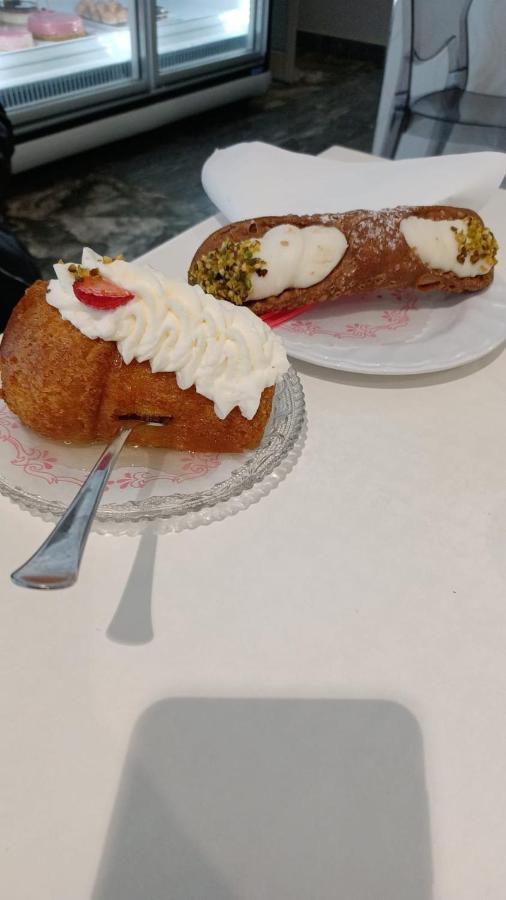 Villa Azzurra Agnone Bagni Kültér fotó
