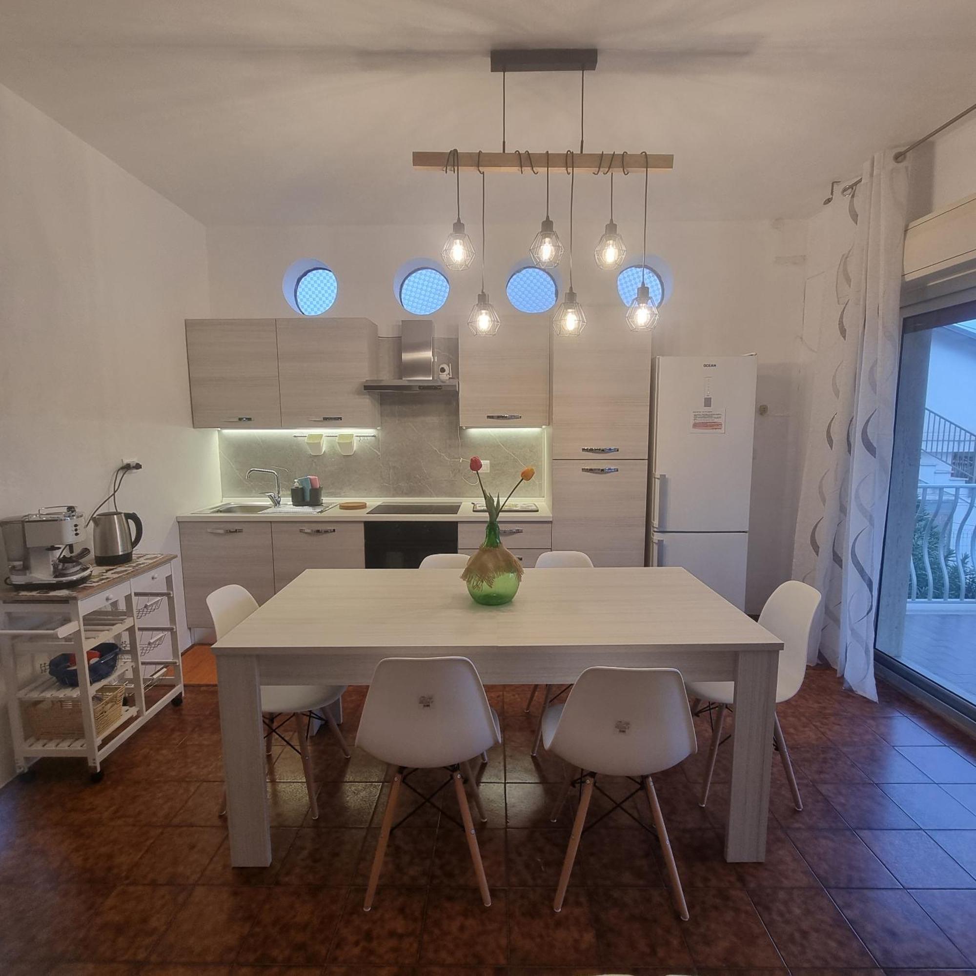 Villa Azzurra Agnone Bagni Kültér fotó
